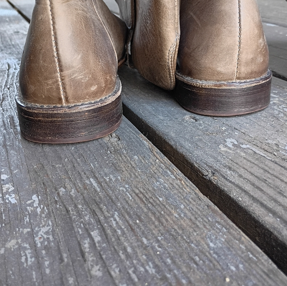 Frye Paige Leather Taupe Knee-High Riding Boots 77534 Women's 7.5 - Picture 4 of 9